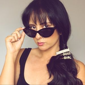 SET OF GIRL BOSS HAIR CLIPS